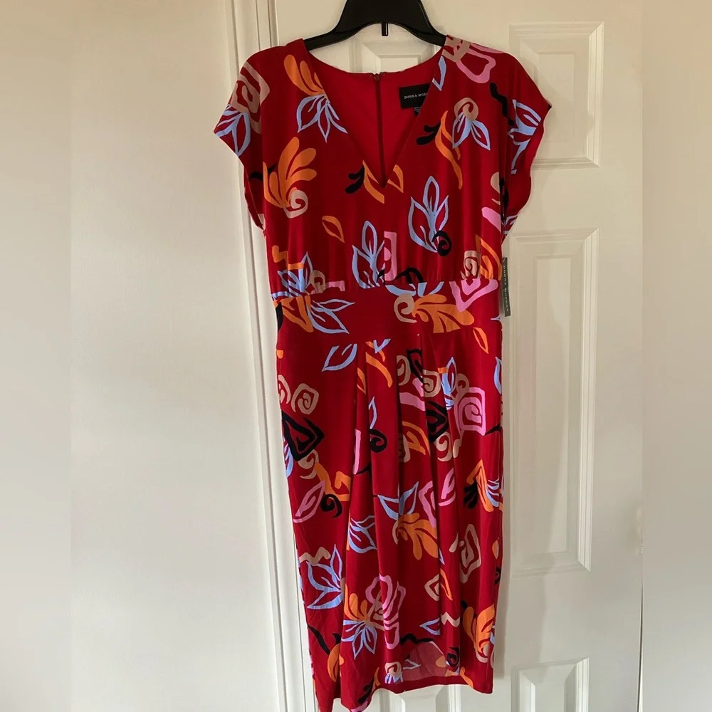 NWT Donna Morgan Red Matte Jersey Midi Dress With Pleated Front (6) - Picture 3 of 7